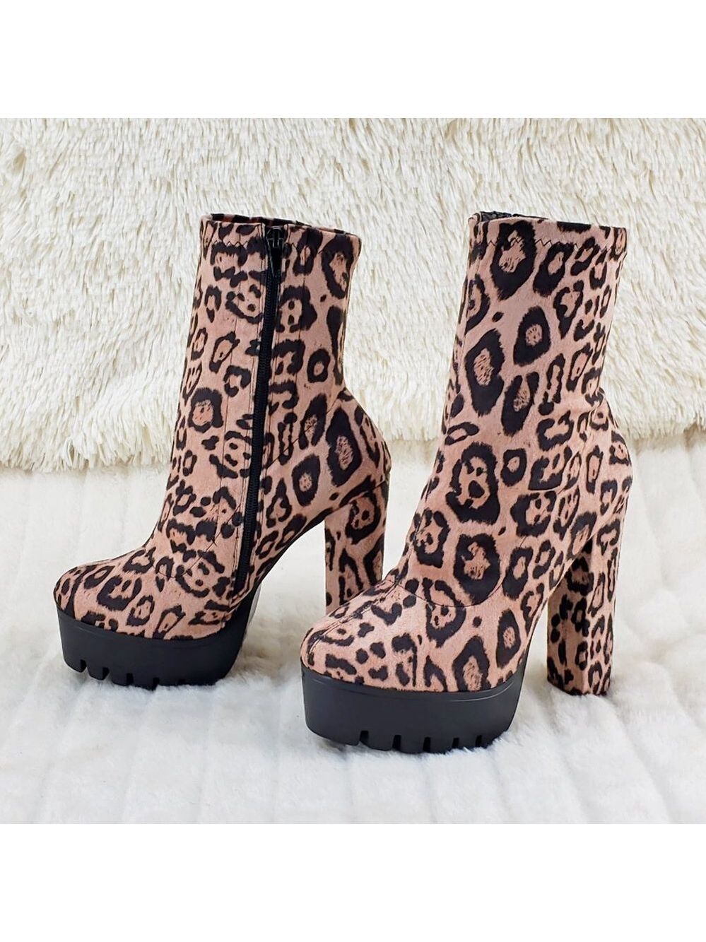 Sexy Erin Stretch Leopard Print 6" Chunky Heel Platform Lug Sole Ankle Boots - Picture 5 of 11